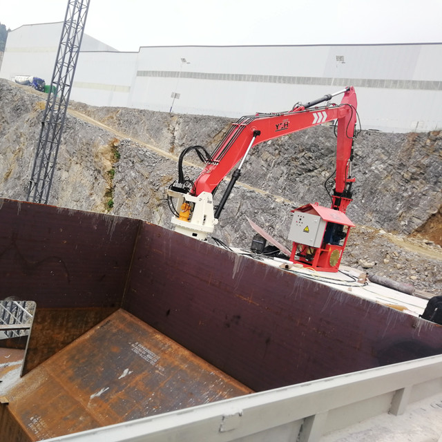 pedestal boom system