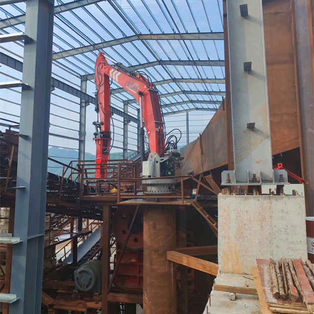 WHE1500 Pedestal Breaker Boom Systems