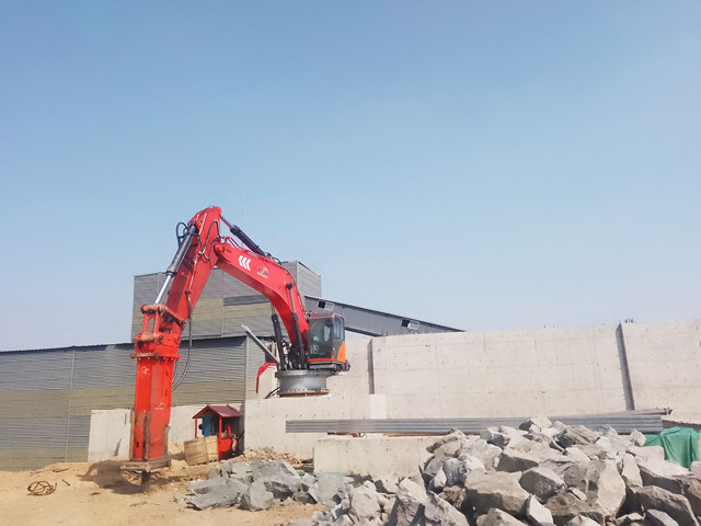 Stationary Rockbreaker Boom System For Open Pit Iron Mine In Linyi City
