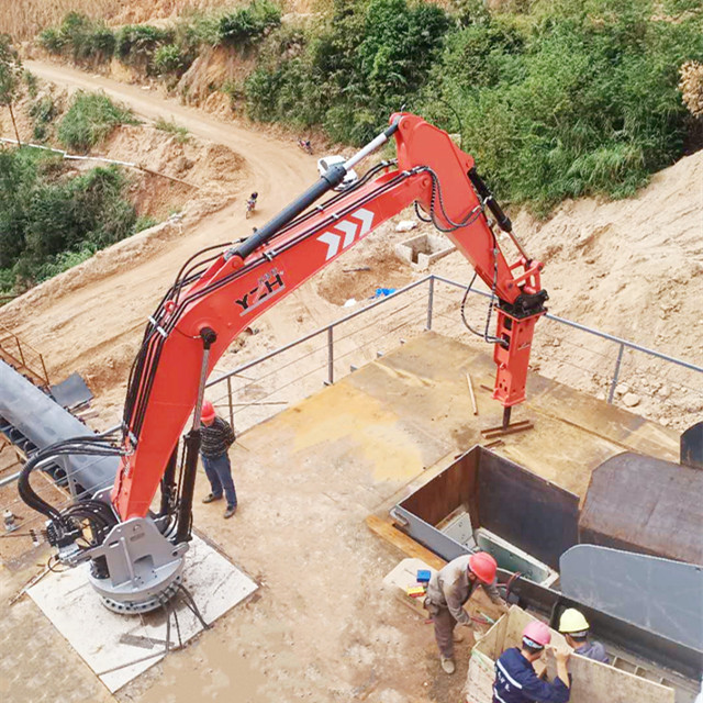 rockbreaker boom system