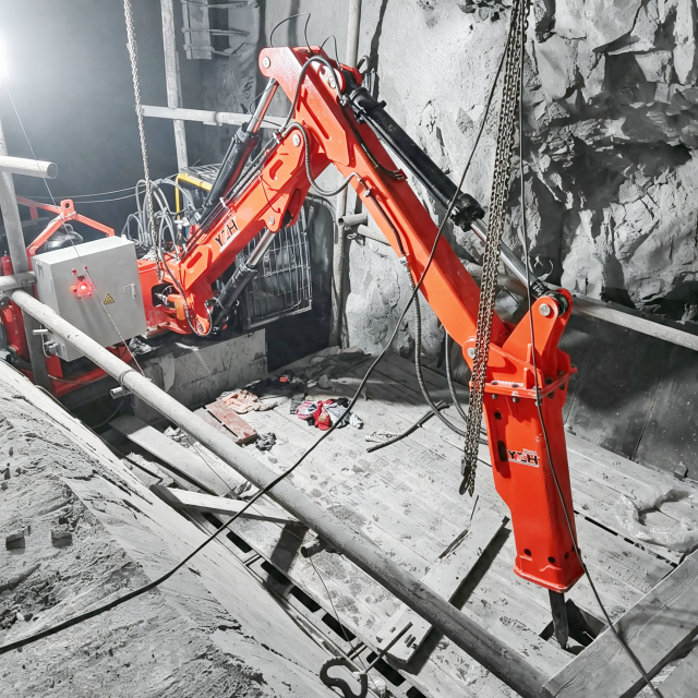 YZH BB450 Stationary Pedestal Rockbreaker Boom