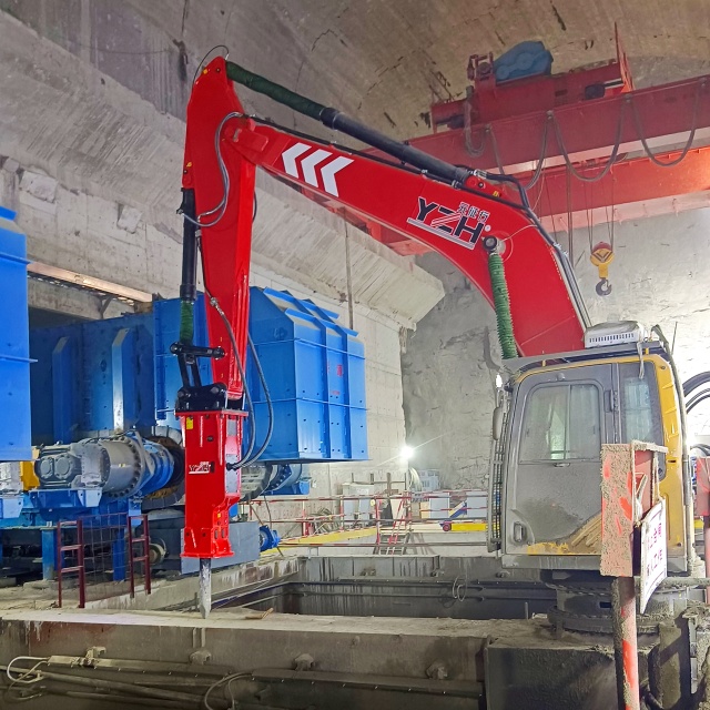 Stationary Hydraulic Rockbreaker Boom for Mine Crusher Stations